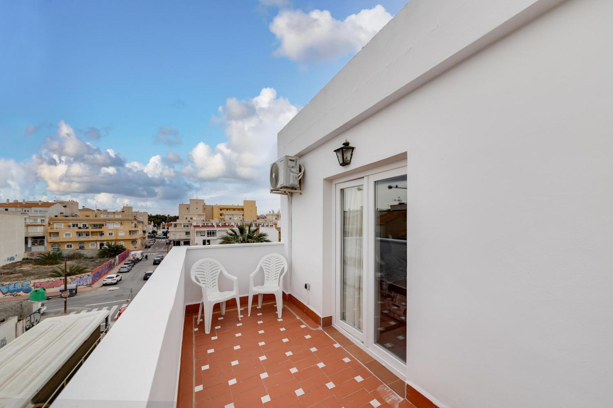 Cosy Apartment Near The Sea Τορεβιέχα Εξωτερικό φωτογραφία